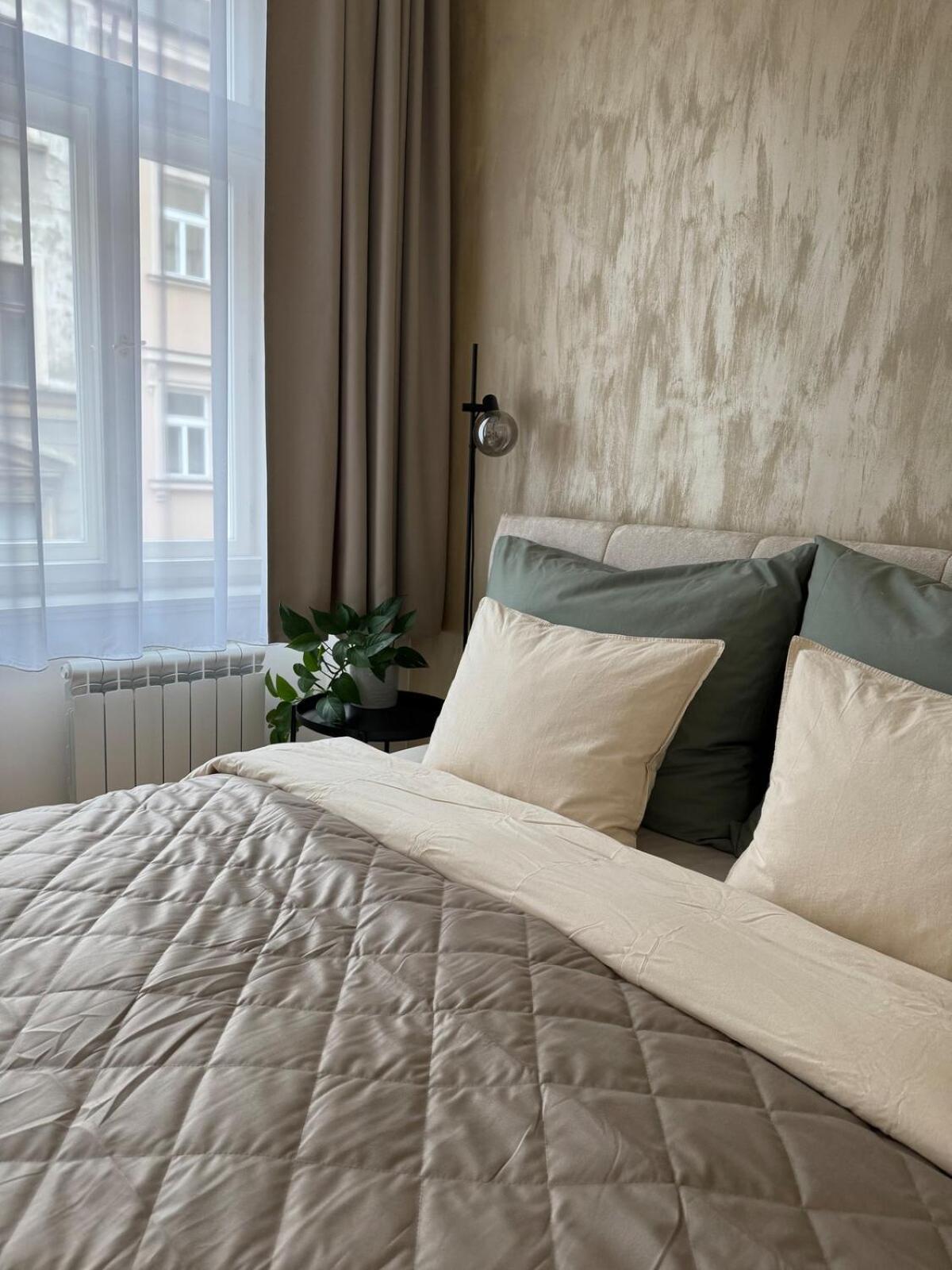 Apartment With Free Garage Parking Prague